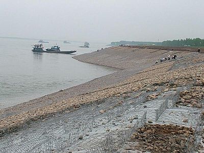 石籠網在渠道襯徹方面應用